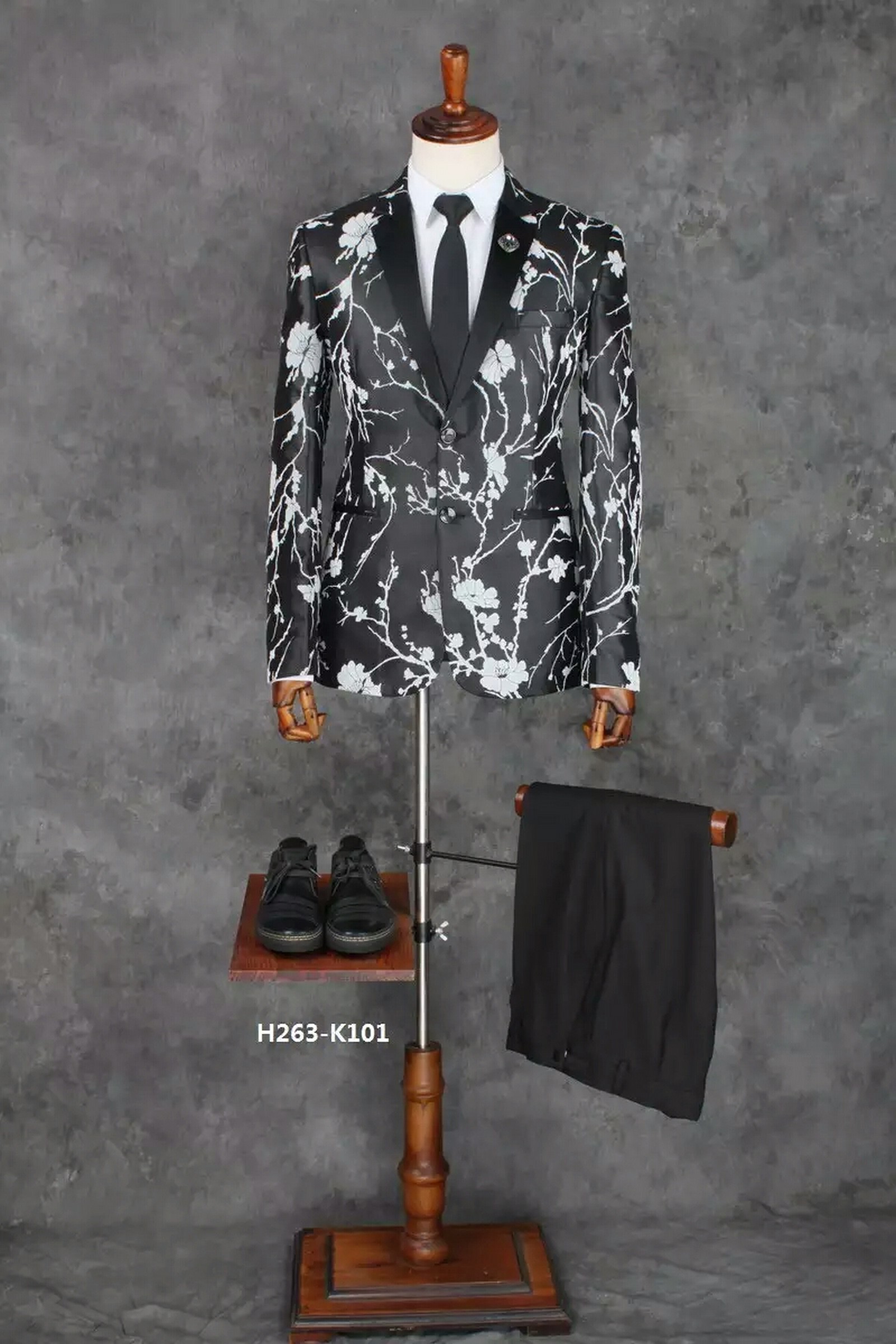 男士西服,西裝禮服,男士西裝,西服推薦,西服訂製,西服出租,西裝價格,西裝推薦